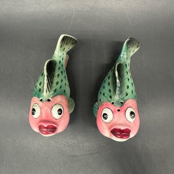 Vintage Rainbow Trout Fish Shakers Figurines Green Pink Mid Century Kitschy - Picture 6 of 11